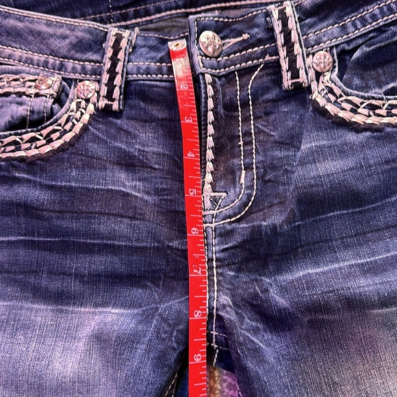 Ladies Miss Me Signature Capri - Picture 7 of 7